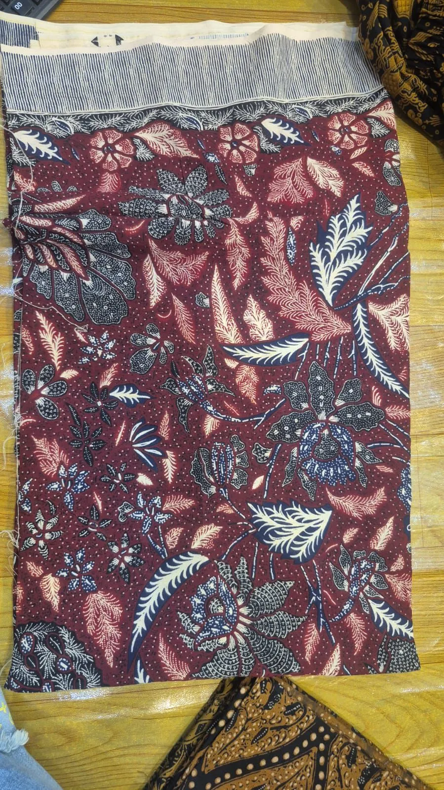 Batik gallery photo 04